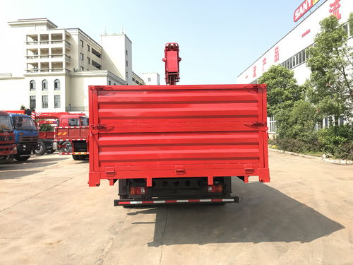 重汽隨車吊在哪里購買？湖南飛濤隨車吊與清障車全解析